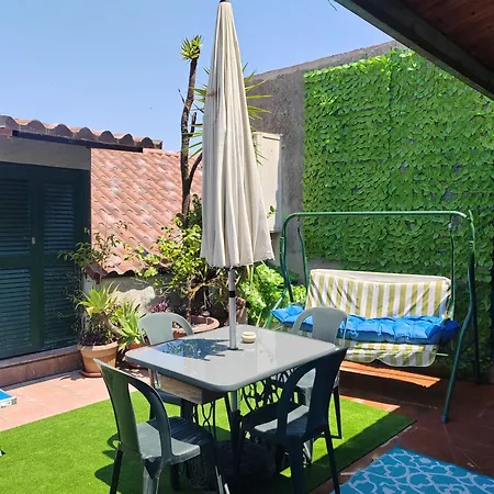 Casa Lego Small Room With Terrace-2